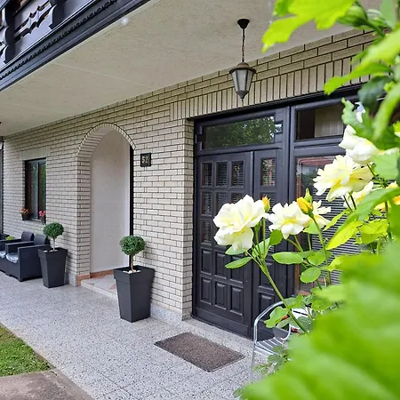 Jevtic 3 * سوكو بانيا